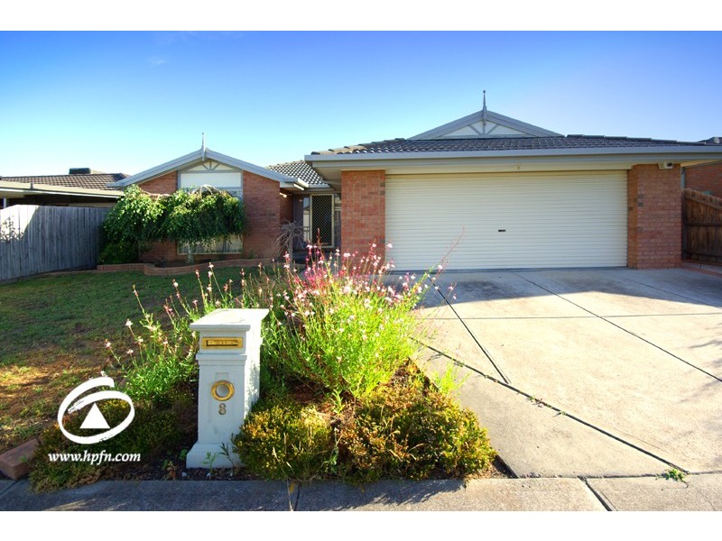 8 Woodside Close, Hampton Park VIC 3976