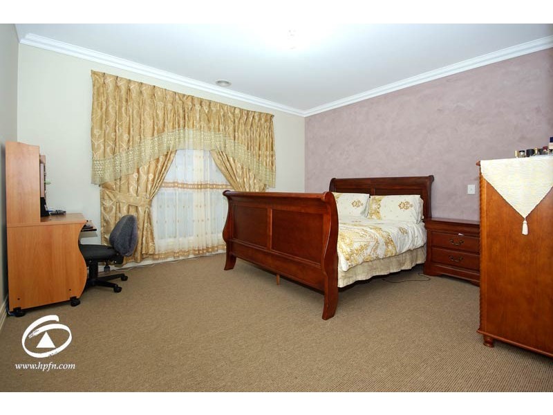 52 Penton Way, Lynbrook VIC 3975