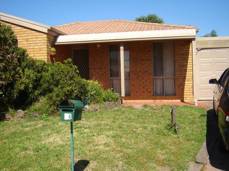 14 The Ridge, Hampton Park VIC 3976