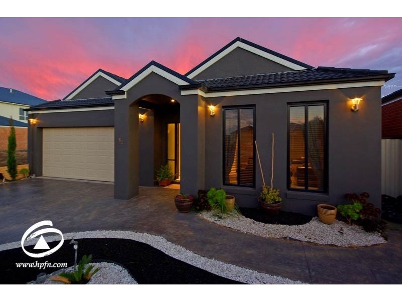 52 Penton Way, Lynbrook VIC 3975