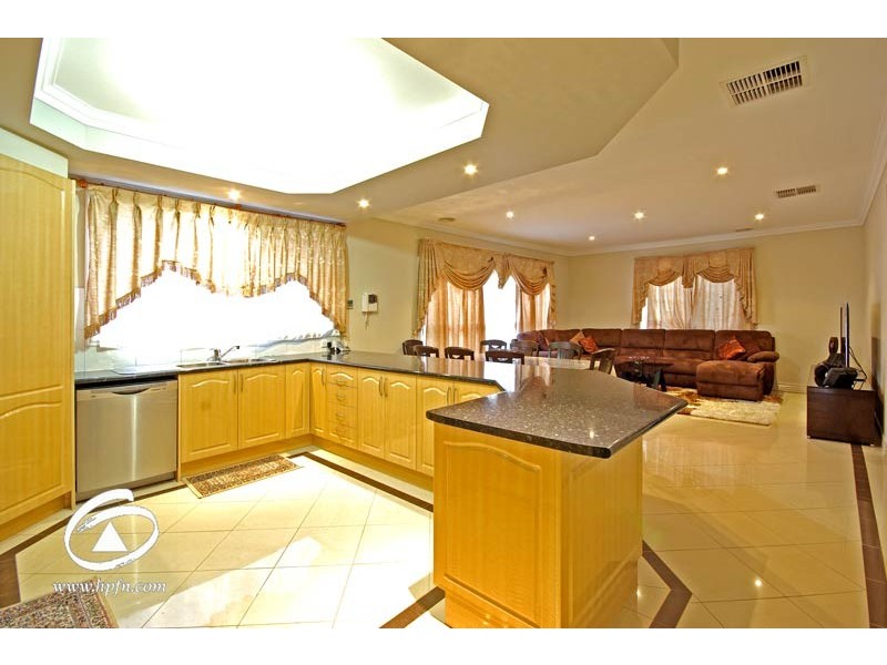 52 Penton Way, Lynbrook VIC 3975