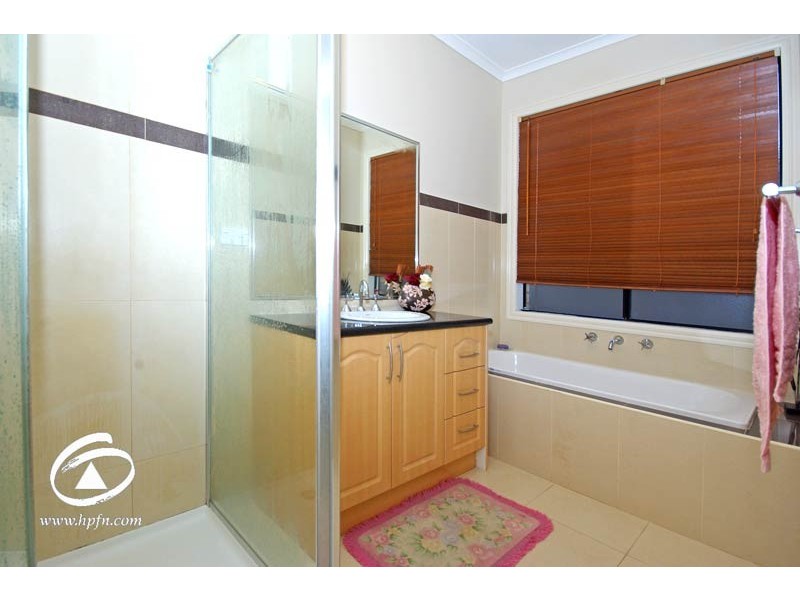 52 Penton Way, Lynbrook VIC 3975