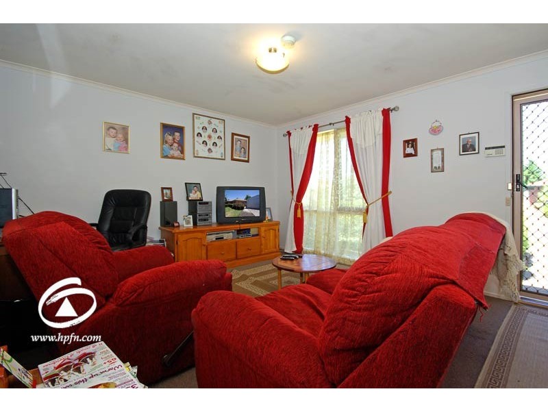 60 Strong Drive, Hampton Park VIC 3976