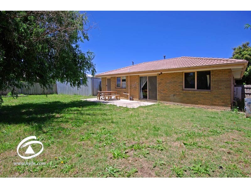 60 Strong Drive, Hampton Park VIC 3976