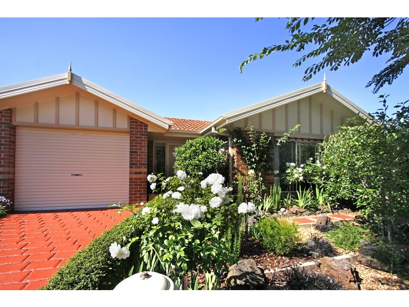 15 Tranter Square, Lynbrook VIC 3975