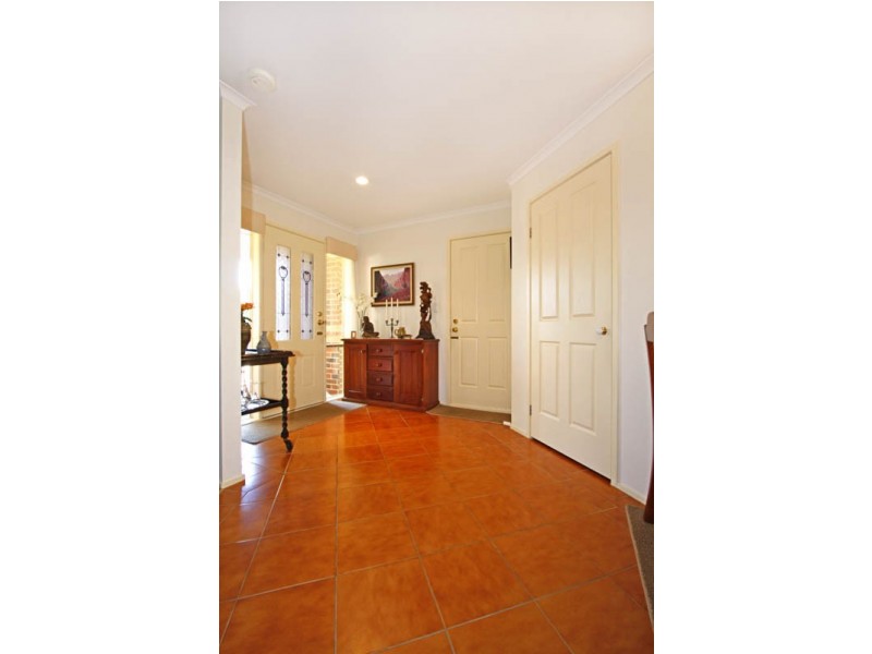 15 Tranter Square, Lynbrook VIC 3975