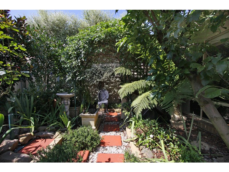 15 Tranter Square, Lynbrook VIC 3975