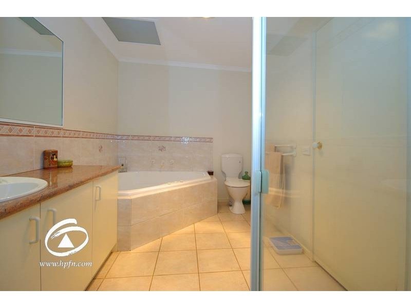 9 Tranter Square, Lynbrook VIC 3975