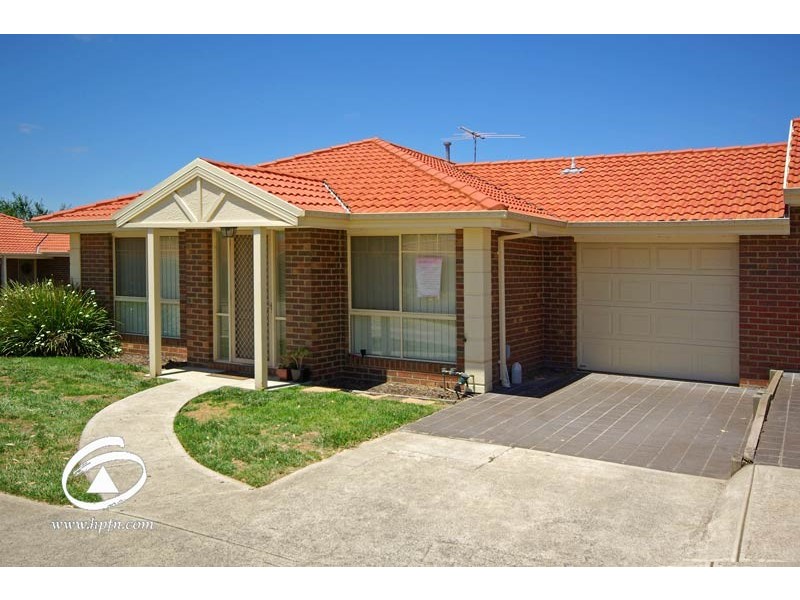 23/4 Paydon Way, Hampton Park VIC 3976