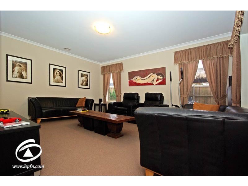 4 King Fern Close, Lyndhurst VIC 3975
