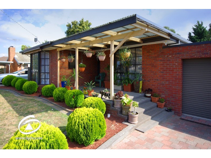 24 Beth Court, Hampton Park VIC 3976