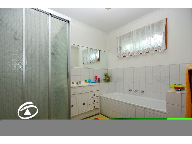 24 Beth Court, Hampton Park VIC 3976