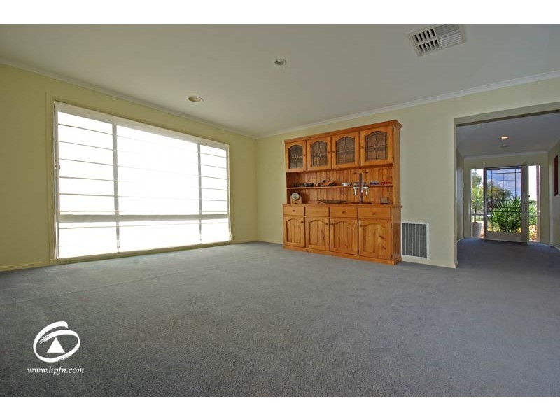 74 Seebeck Drive, Narre Warren South VIC 3805