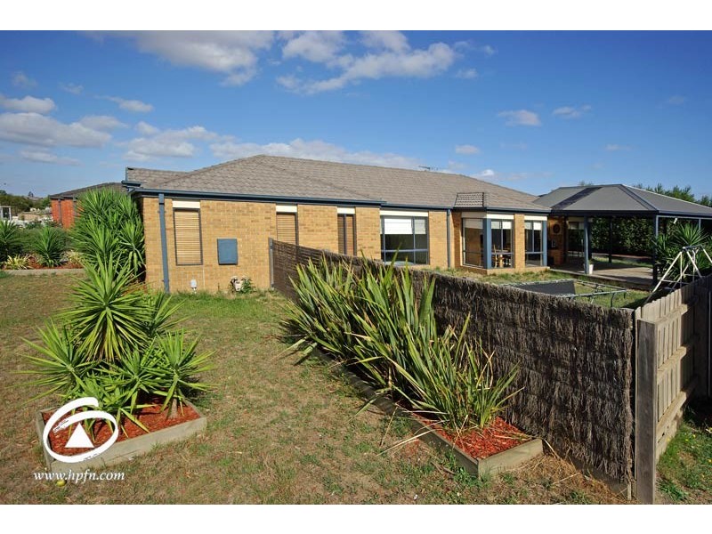 74 Seebeck Drive, Narre Warren South VIC 3805