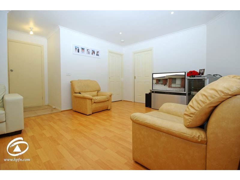 3/6-8 Strabane Way, Hampton Park VIC 3976