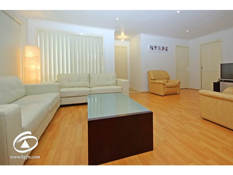 3/6-8 Strabane Way, Hampton Park VIC 3976