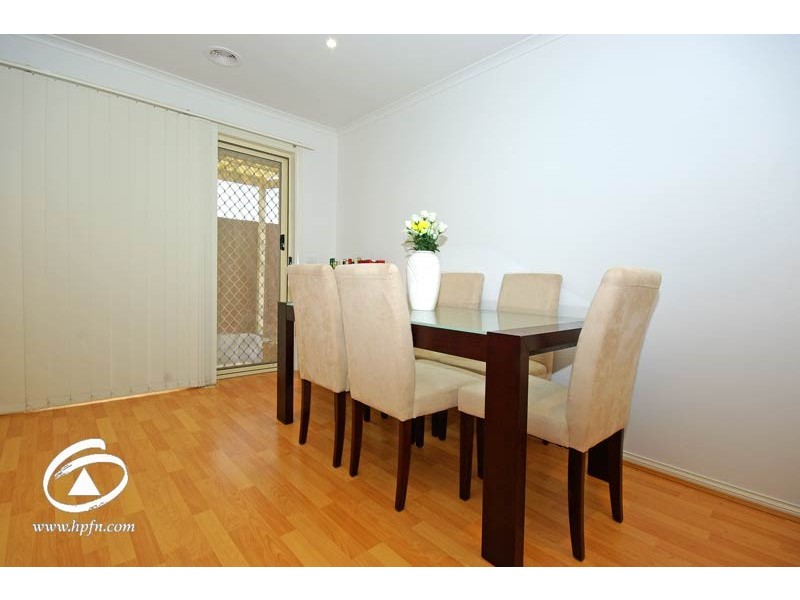 3/6-8 Strabane Way, Hampton Park VIC 3976