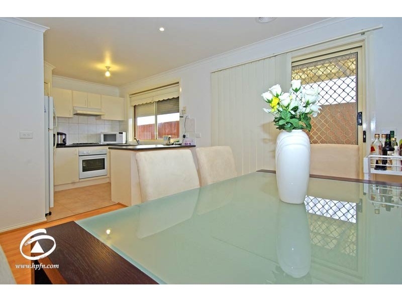 3/6-8 Strabane Way, Hampton Park VIC 3976
