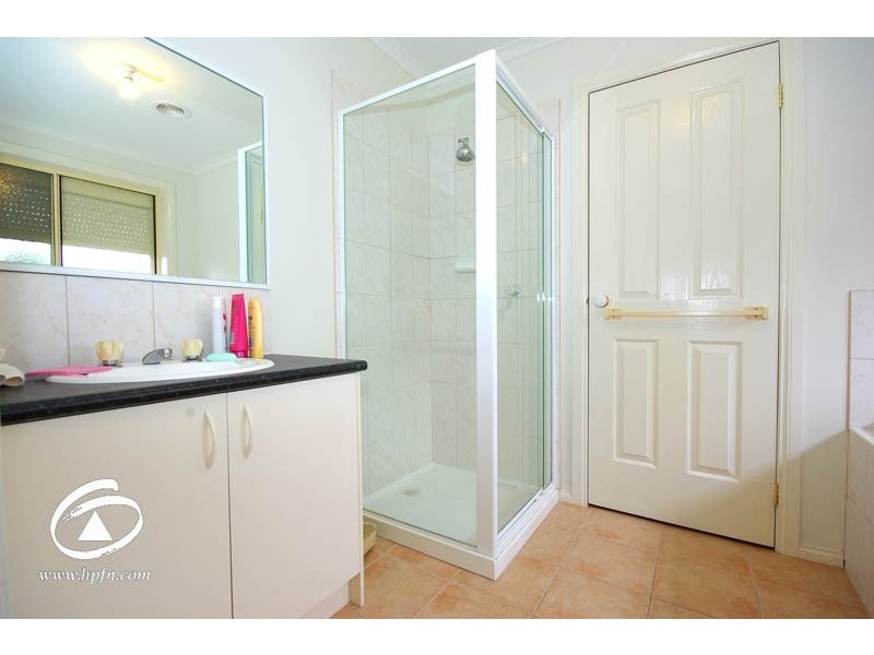 3/6-8 Strabane Way, Hampton Park VIC 3976