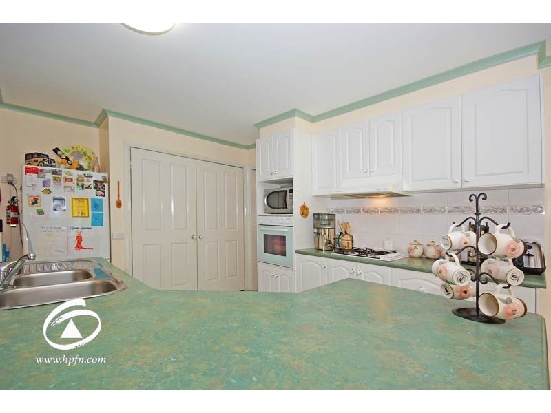 9 Macleod Way, Lynbrook VIC 3975