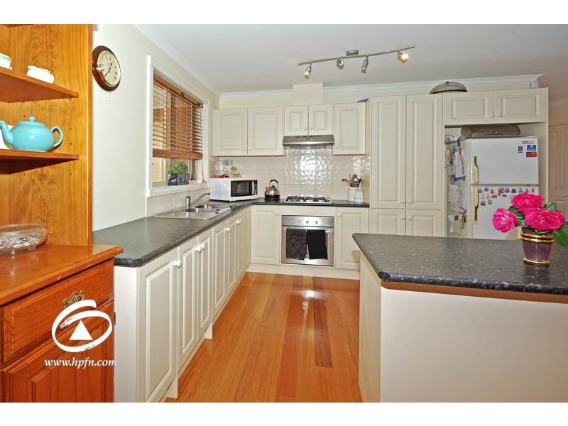 13 Red Oak Terrace, Lyndhurst VIC 3975