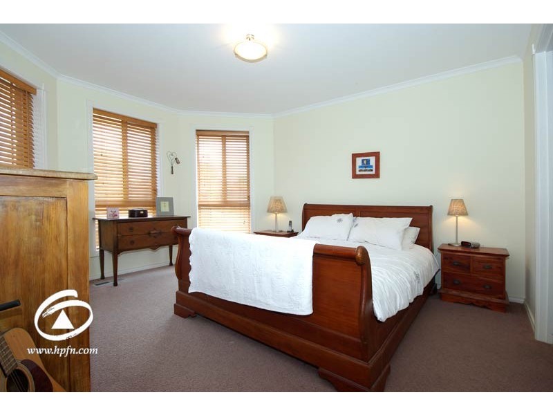 13 Red Oak Terrace, Lyndhurst VIC 3975