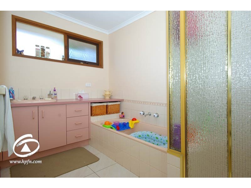 4 Acheron Close, Hallam VIC 3803