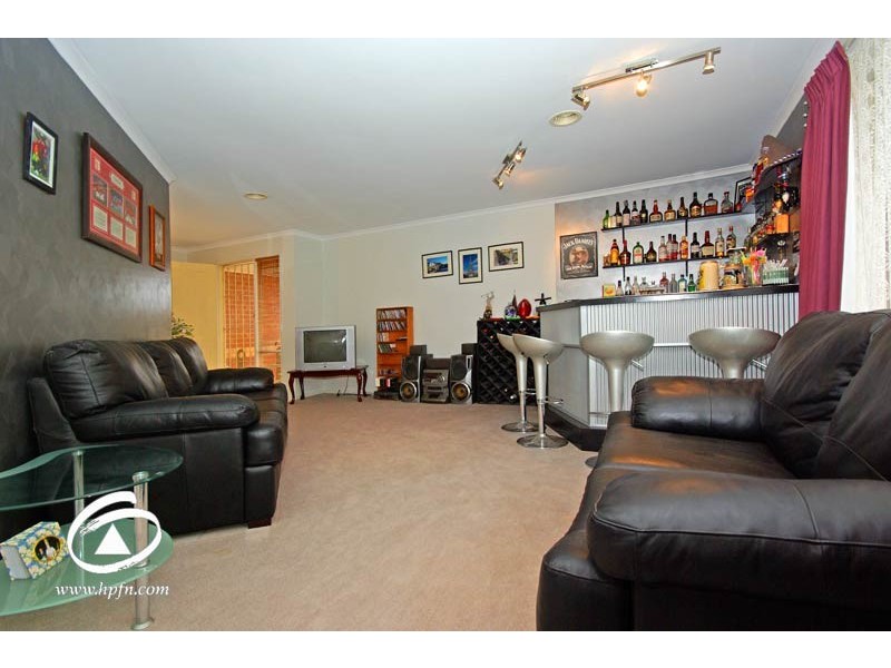 7 Macleod Way, Lynbrook VIC 3975