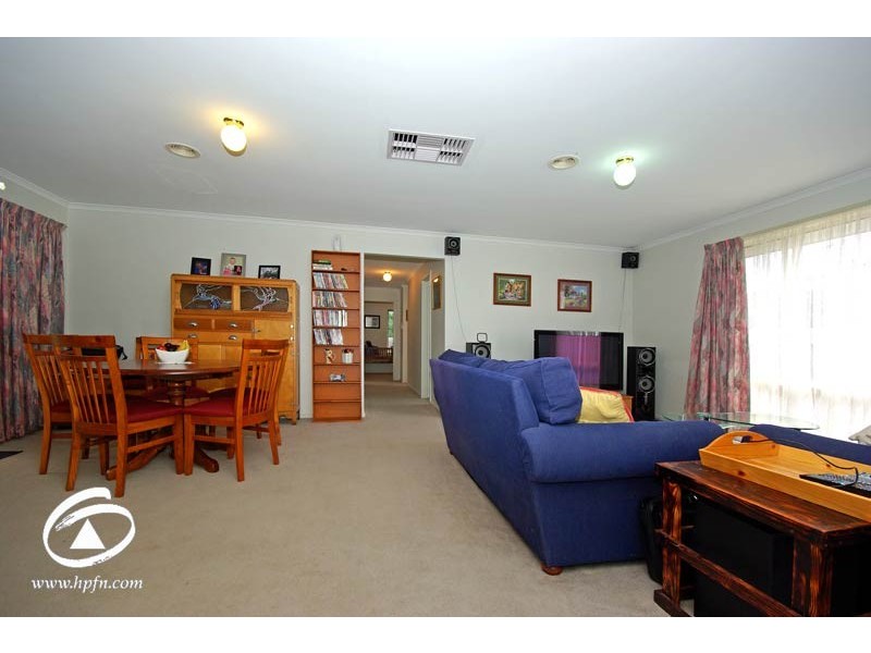 7 Macleod Way, Lynbrook VIC 3975