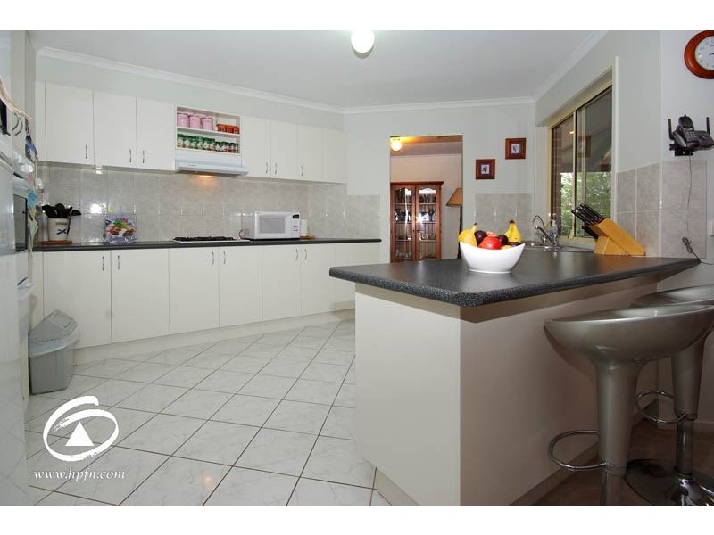 7 Macleod Way, Lynbrook VIC 3975