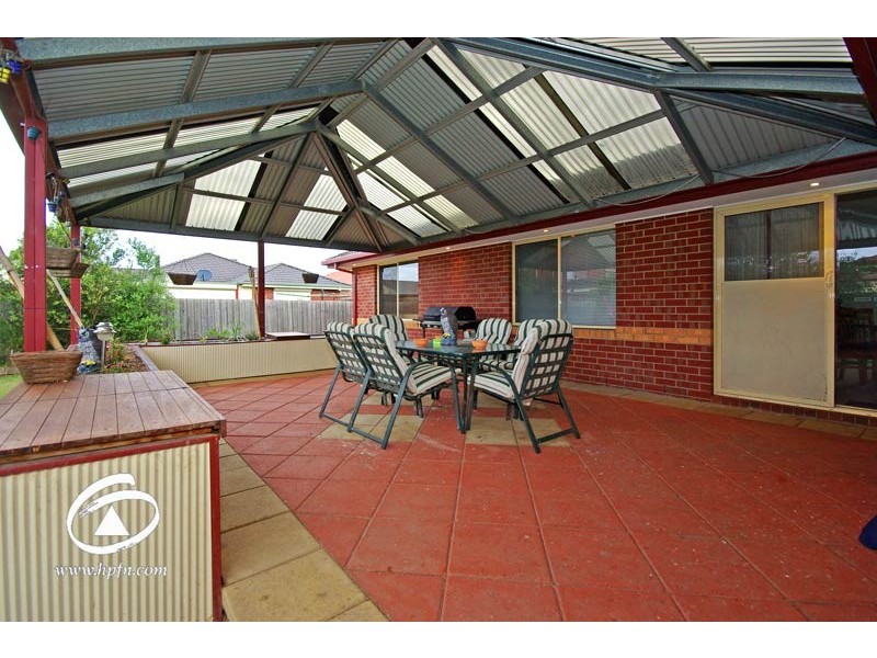 7 Macleod Way, Lynbrook VIC 3975