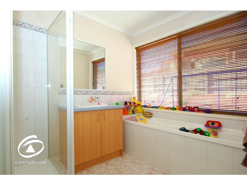 15 Lassiter Court, Narre Warren South VIC 3805