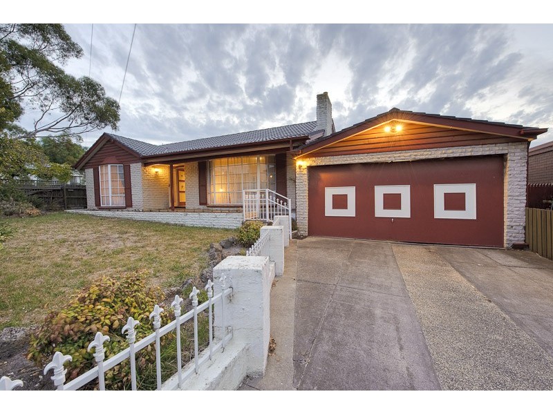 19 Adam Avenue, Hallam VIC 3803