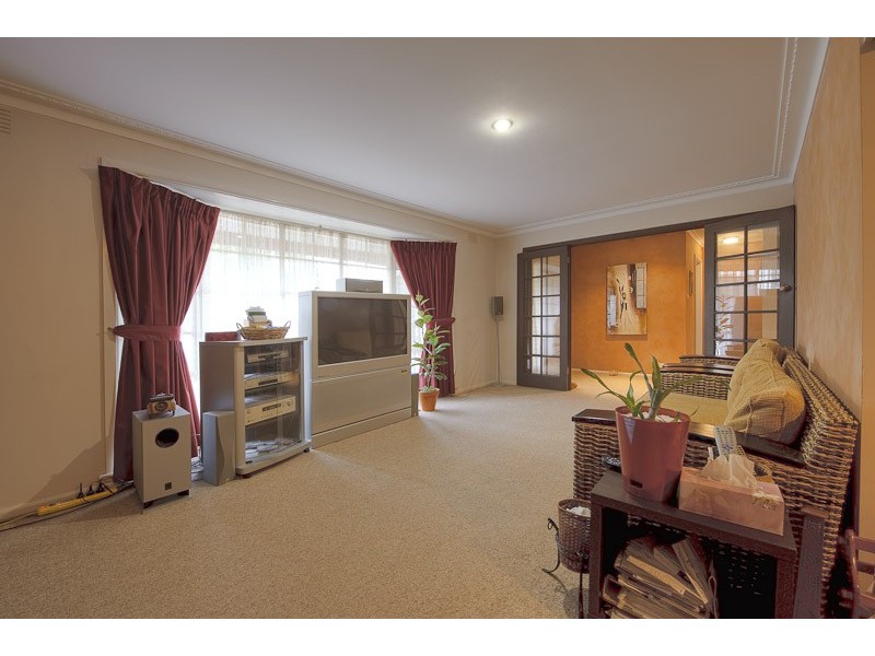 19 Adam Avenue, Hallam VIC 3803
