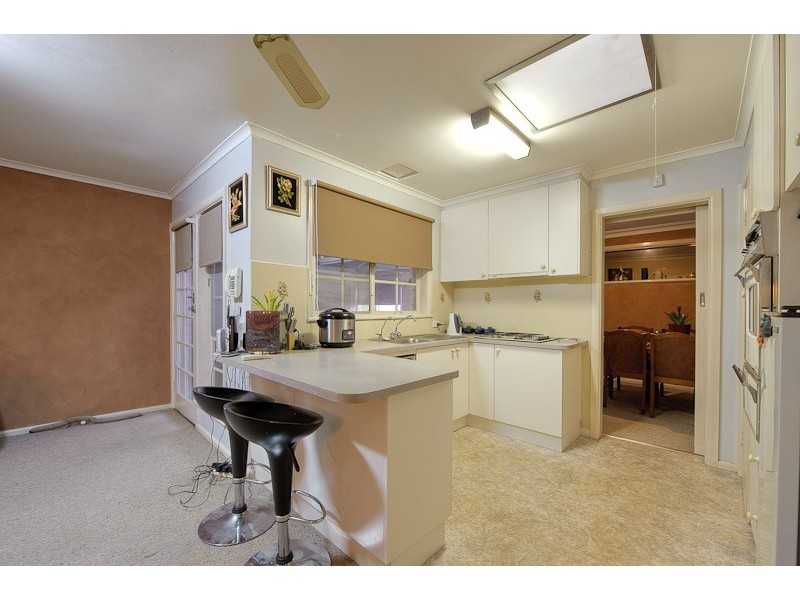 19 Adam Avenue, Hallam VIC 3803