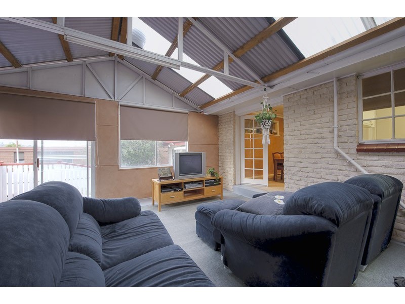 19 Adam Avenue, Hallam VIC 3803