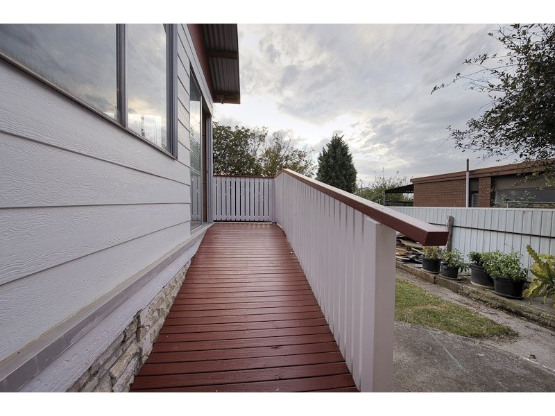 19 Adam Avenue, Hallam VIC 3803
