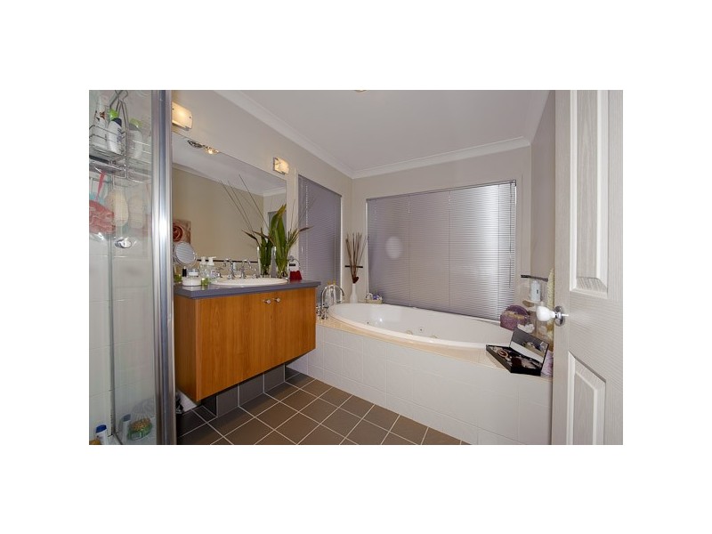 9 Crabapple Close, Lyndhurst VIC 3975