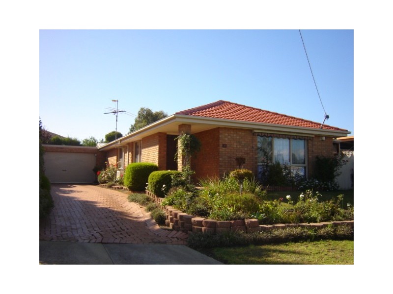 12 Pauline Court, Hampton Park VIC 3976