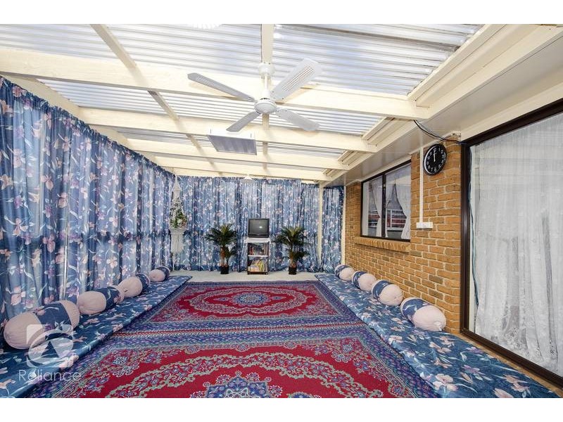 30 General Joshua Drive, Hampton Park VIC 3976