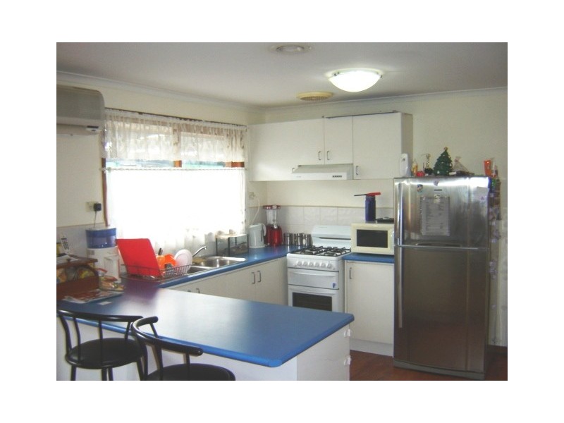 8 Emma Court, Hampton Park VIC 3976