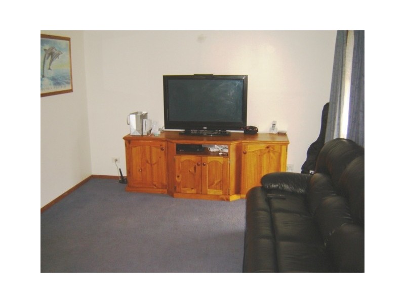 8 Emma Court, Hampton Park VIC 3976