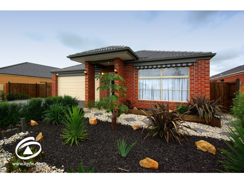 27 Tobin Way, Lyndhurst VIC 3975