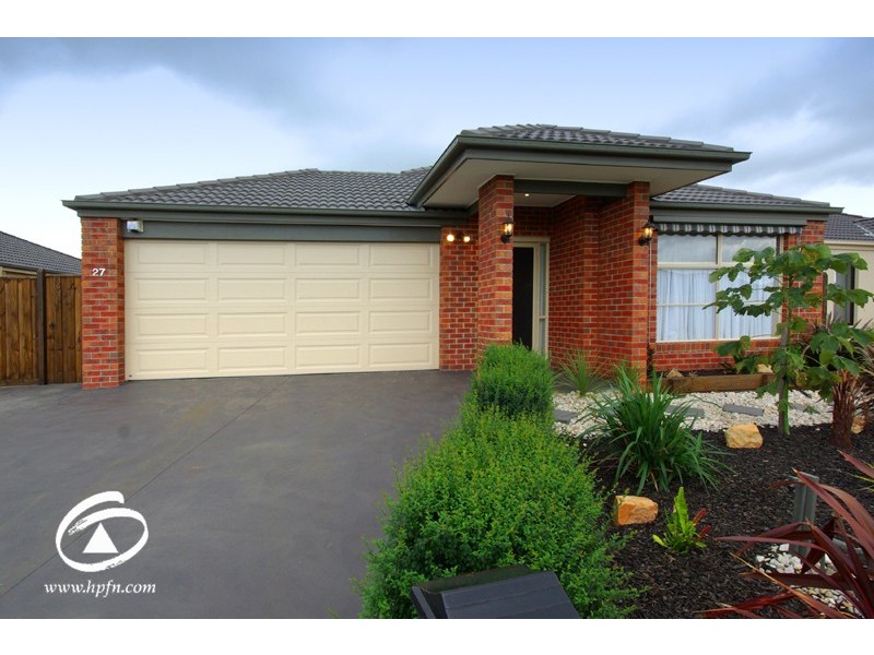 27 Tobin Way, Lyndhurst VIC 3975