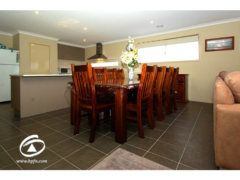 27 Tobin Way, Lyndhurst VIC 3975