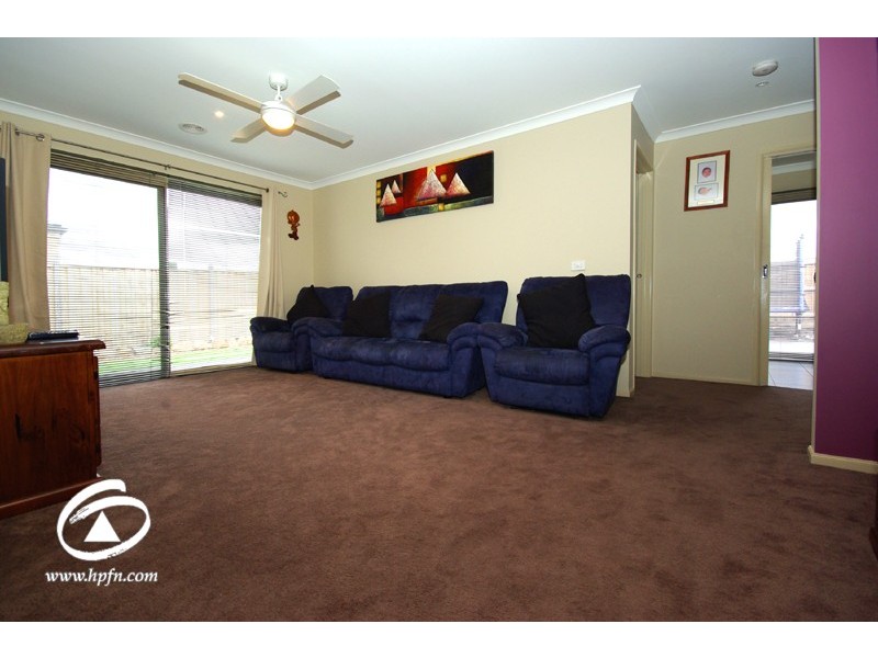 27 Tobin Way, Lyndhurst VIC 3975