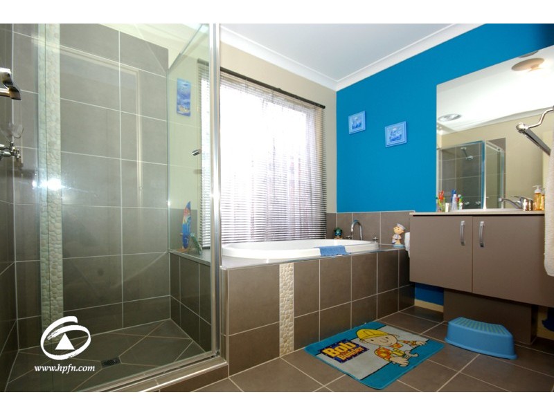 27 Tobin Way, Lyndhurst VIC 3975