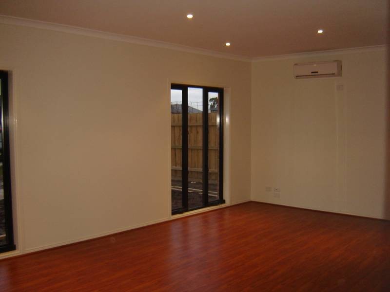 1/16 Sedgwick Court, Lynbrook VIC 3975