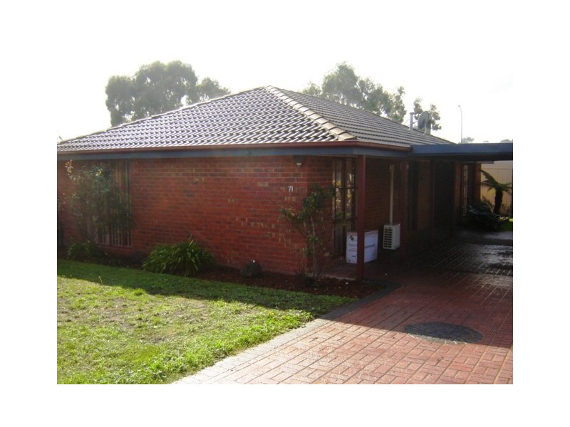 71 Springfield Crescent, Hampton Park VIC 3976