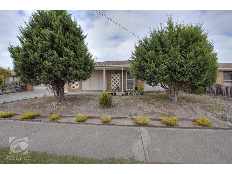 30 General Joshua Drive, Hampton Park VIC 3976